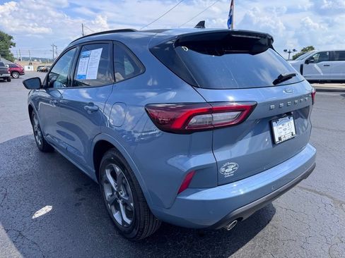 Used 2023 Ford Escape ST-Line w/ Tech Pack #1 FWD image 4