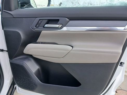 New 2026 GMC Terrain Elevation w/ Elevation Premium Package image 27