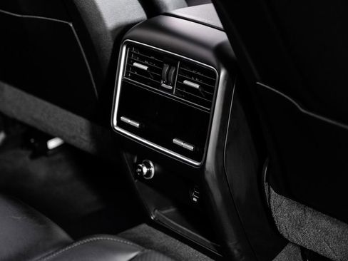 Used 2019 Porsche Cayenne S image 42