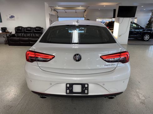 Used 2019 Buick Regal Avenir w/ Driver Confidence Package II image 8