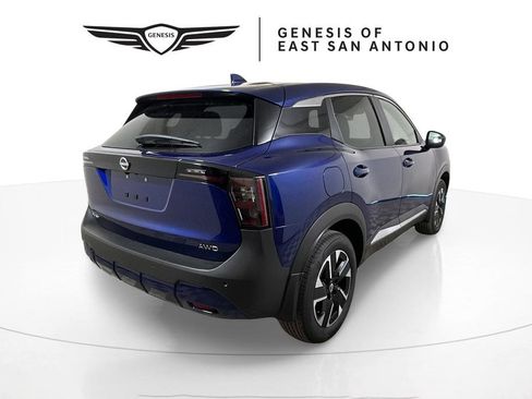 Used 2025 Nissan Kicks SV image 17