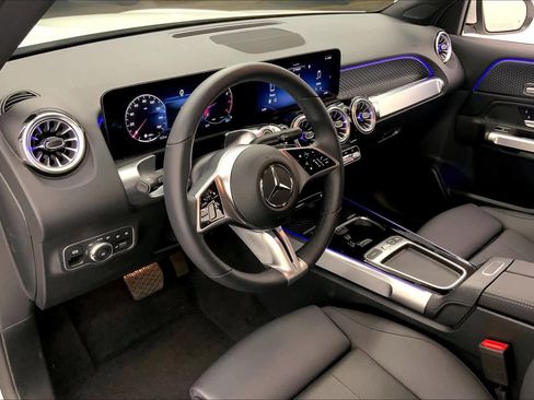 Used 2026 Mercedes-Benz GLB 250 image 20