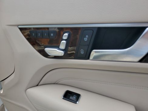 Used 2014 Mercedes-Benz E 350 Cabriolet image 34