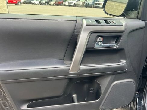 Used 2024 Toyota 4Runner SR5 Premium w/ Moonroof Package AWD/4WD image 20