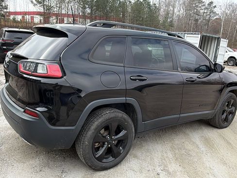 Used 2019 Jeep Cherokee Latitude Plus image 8