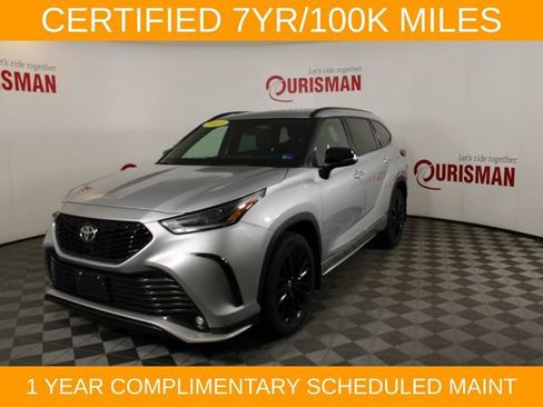 Used 2023 Toyota Highlander XSE AWD/4WD image 2