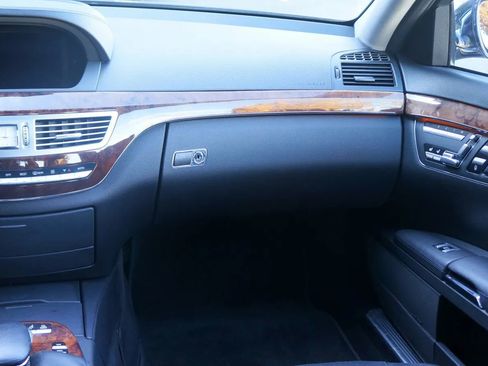 Used 2007 Mercedes-Benz S 550 image 17