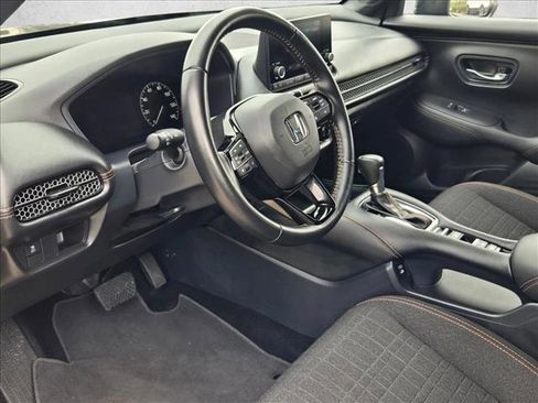 Used 2025 Honda HR-V Sport image 14