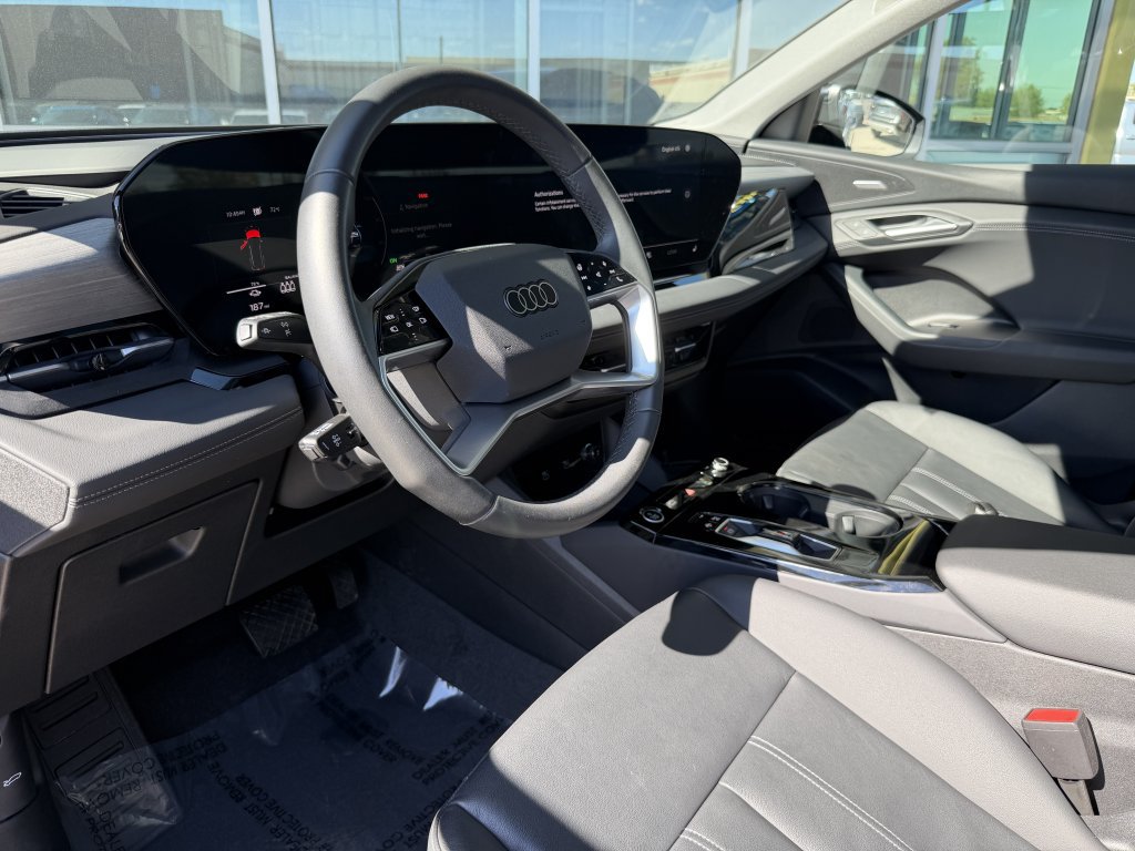 Used 2025 Audi Q6 e-tron Premium Plus w/ Premium Plus RWD image 33