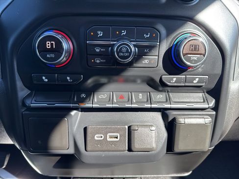 Used 2019 Chevrolet Silverado 1500 LT w/ Fleet Comfort Package image 24