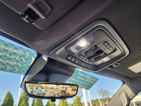 Used 2024 Chevrolet Silverado 3500 High Country w/ High Country Premium Package image 40