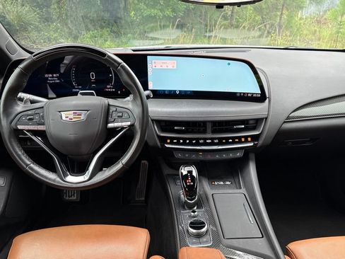 Used 2025 Cadillac CT5 Sport w/ Platinum Package RWD image 29
