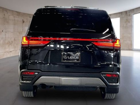 New 2026 Lexus LX 700h Luxury image 4
