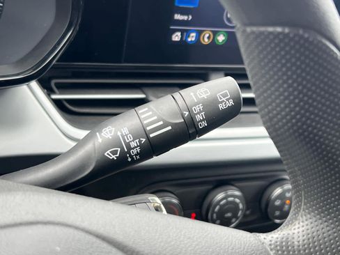 Certified 2025 Chevrolet Trax LS w/ LS Convenience Package image 18