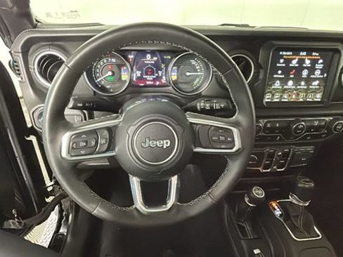 Used 2023 Jeep Wrangler Unlimited Sahara w/ Cold Weather Group AWD/4WD image 13