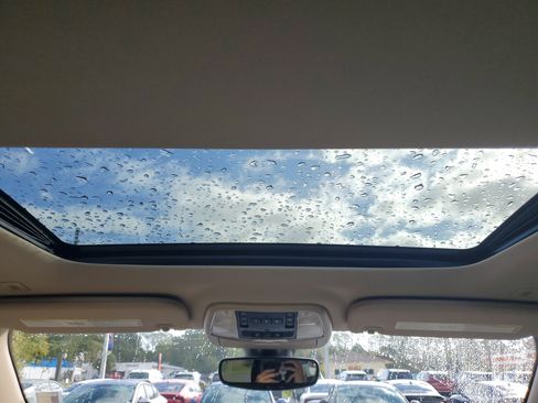 Used 2017 Jeep Grand Cherokee Overland image 20