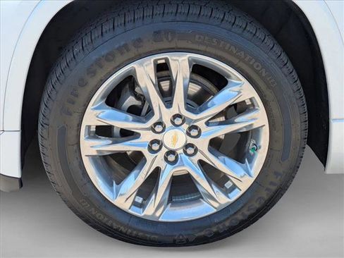 Used 2019 Chevrolet Traverse High Country w/ LPO, 'HIT The Road' Package AWD/4WD image 23