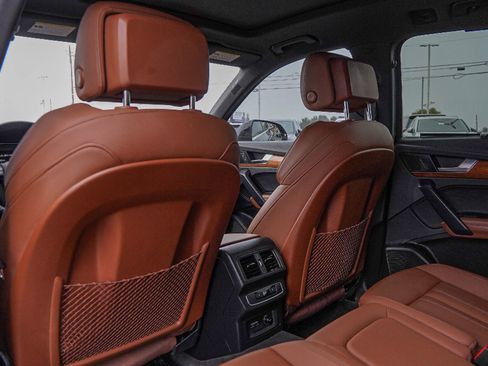 Used 2021 Audi Q5 2.0T Premium Plus w/ Premium Plus Package image 27