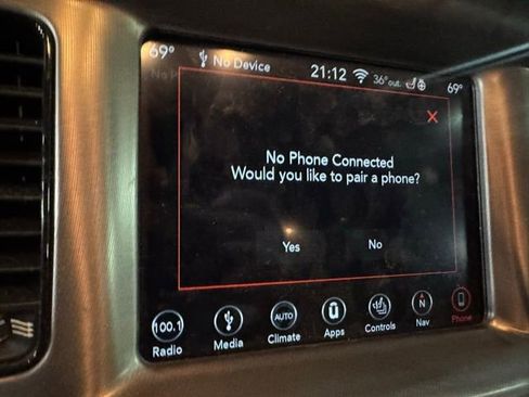 Used 2019 Dodge Charger SXT w/ Plus Group image 7