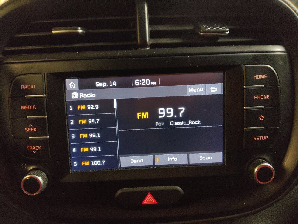 Used 2021 Kia Soul LX FWD image 25