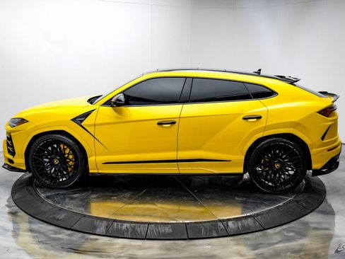Used 2021 Lamborghini Urus image 7