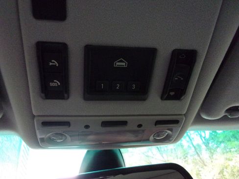 Used 2001 BMW 740iL image 33