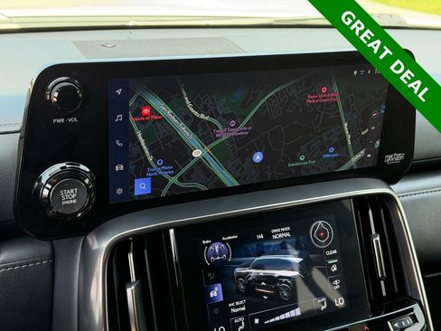 Used 2024 Lexus LX 600 4WD w/ Appearance Package image 28