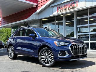 Used 2022 Audi Q3 2.0T Premium w/ Convenience Package image 1