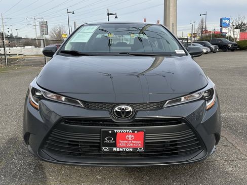 Certified 2025 Toyota Corolla LE image 2