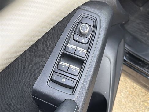 Used 2019 Subaru Ascent Premium image 27