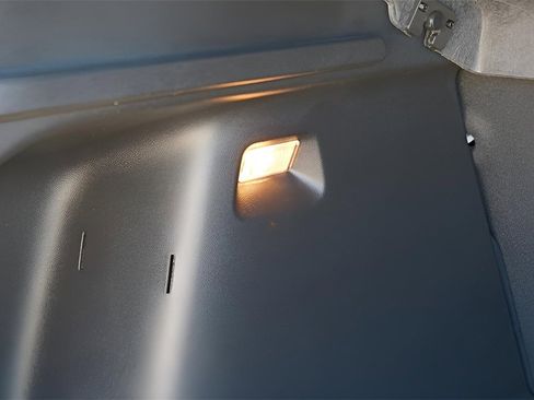 Certified 2025 Chevrolet Trax RS w/ Sunroof Package image 29