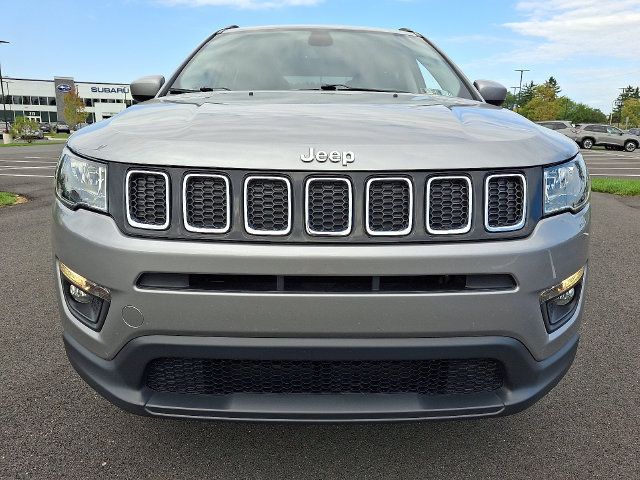 Used 2020 Jeep Compass Latitude w/ Popular Equipment Group AWD/4WD image 2