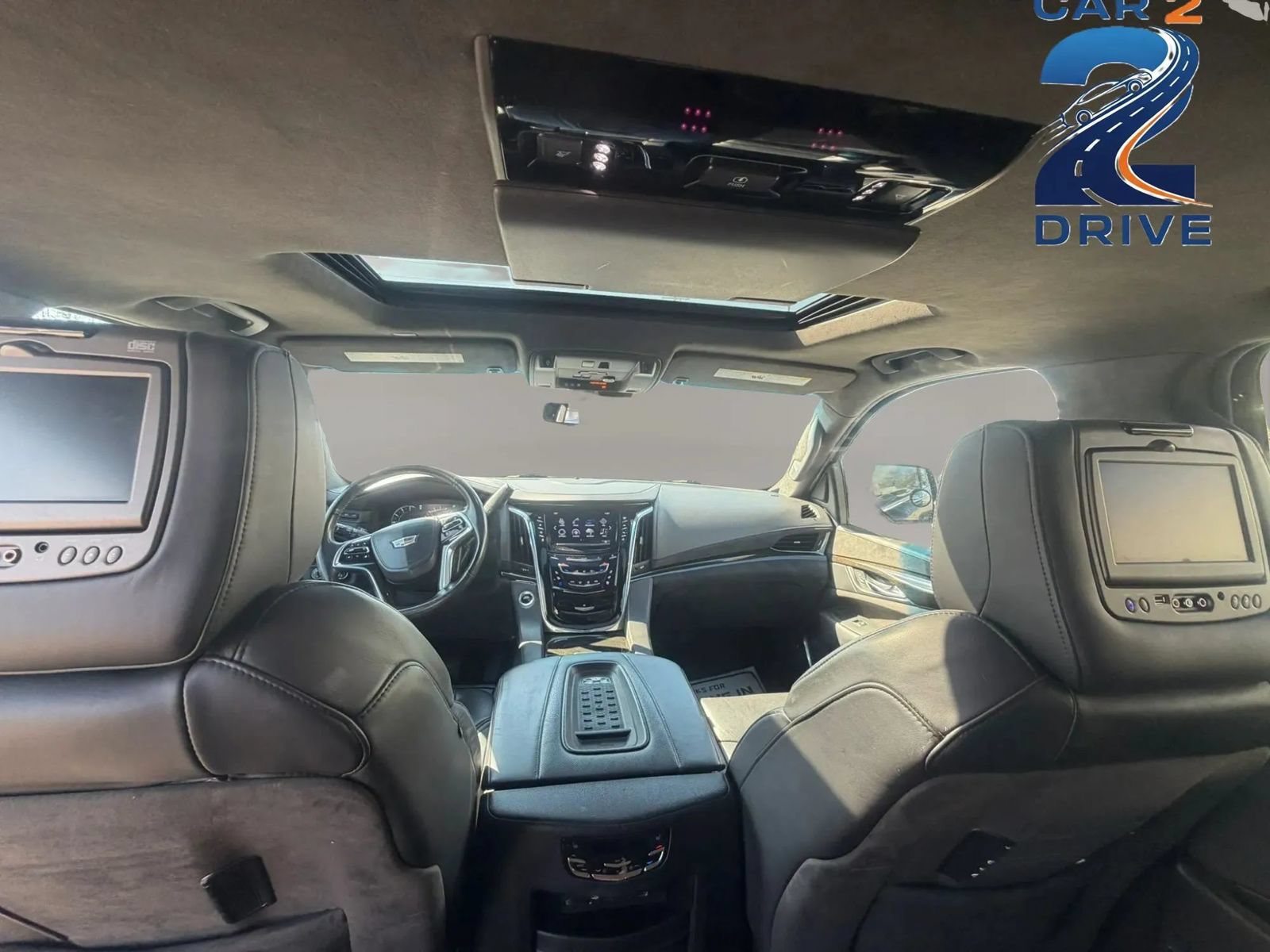 Used 2017 Cadillac Escalade Platinum AWD/4WD image 19
