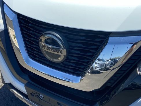 Used 2020 Nissan Rogue SV AWD/4WD image 25