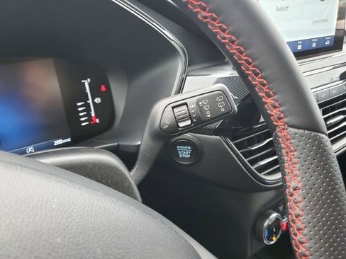 Used 2023 Ford Escape ST-Line image 15