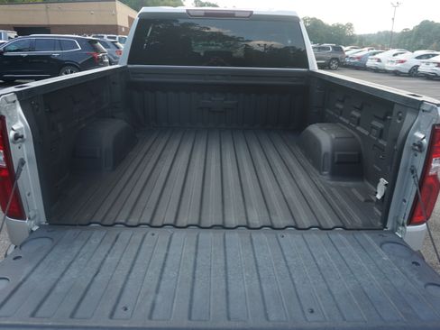 Used 2022 Chevrolet Silverado 1500 LTZ image 18