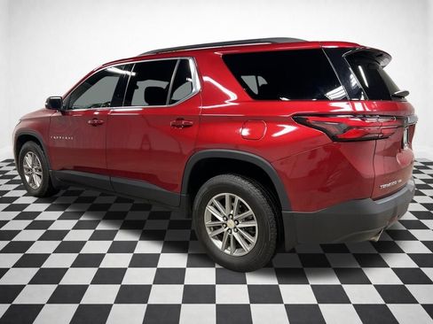 Used 2023 Chevrolet Traverse LT image 7