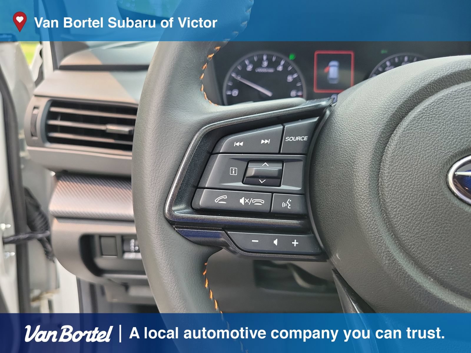 Used 2025 Subaru Crosstrek 2.5i Limited AWD/4WD image 18