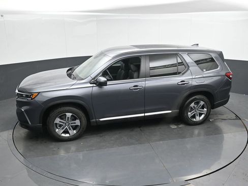Used 2025 Honda Pilot EX-L image 34
