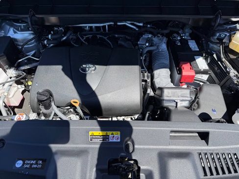 Used 2022 Toyota Highlander XSE AWD/4WD image 10