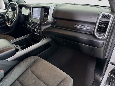 Used 2019 RAM 1500 Big Horn AWD/4WD image 30