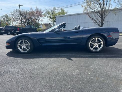 Used 2000 Chevrolet Corvette Convertible w/ Memory Pkg RWD image 6