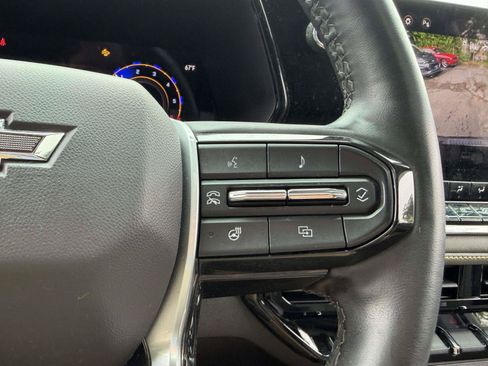 Certified 2024 Chevrolet Colorado ZR2 w/ ZR2 Convenience Package III AWD/4WD image 25