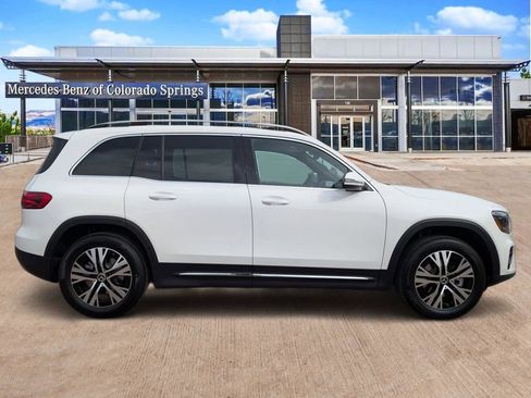 New 2026 Mercedes-Benz GLB 250 4MATIC image 4