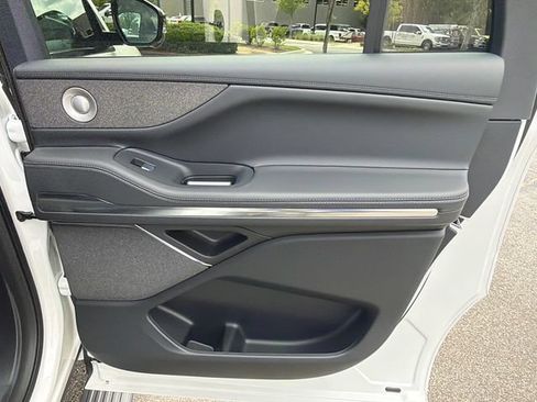 New 2027 Lincoln Navigator L Reserve w/ Jet Appearance Package RWD image 19