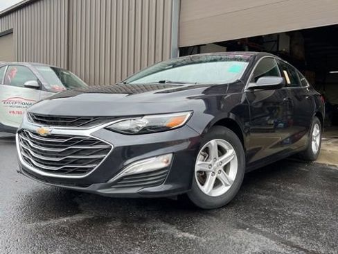 Used 2023 Chevrolet Malibu LS image 1