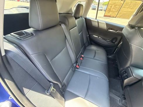 Used 2023 Toyota Corolla Cross XLE w/ Convenience Package FWD image 18