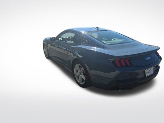 Used 2026 Ford Mustang Coupe RWD image 6