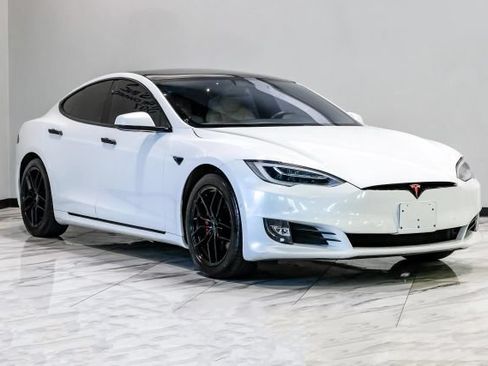 Used 2021 Tesla Model S Performance AWD/4WD image 7