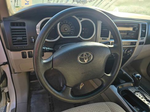 Used 2005 Toyota 4Runner SR5 image 26